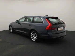 VOLVO V90 Momentum