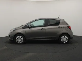 TOYOTA YARIS Active