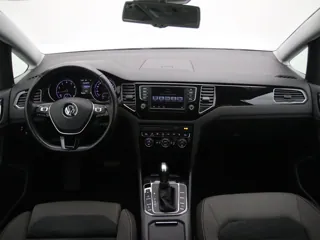 VOLKSWAGEN GOLF SPORTSVAN Highline