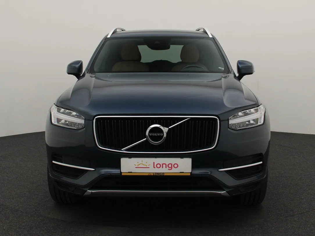 VOLVO XC90 Momentum