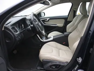 VOLVO V60 Summum