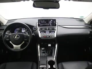 LEXUS NX300H Business Line