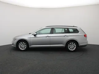 VOLKSWAGEN PASSAT B8 Comfortline Business