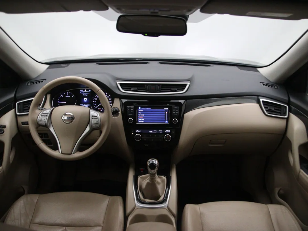 NISSAN X-TRAIL Tekna