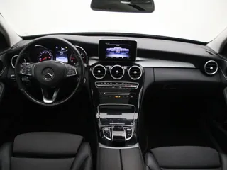 MERCEDES BENZ C220 Ambition