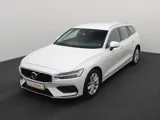 VOLVO V60 MHEV Momentum