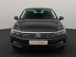 VOLKSWAGEN PASSAT B8 R-Line