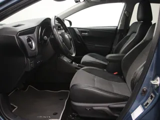 TOYOTA AURIS Business Edition