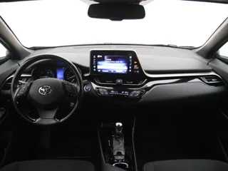 TOYOTA C-HR Style