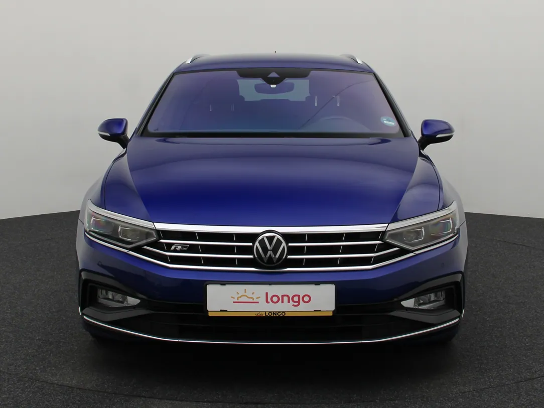 VOLKSWAGEN PASSAT B8 R-Line Business +
