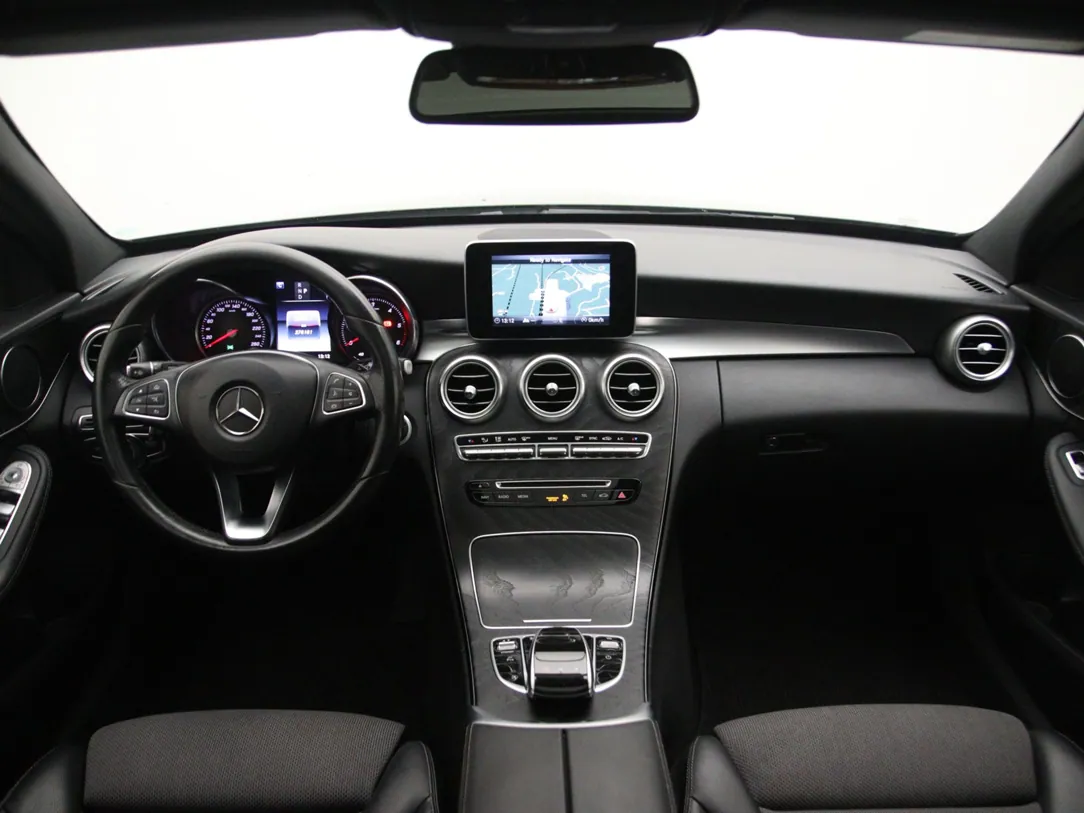 MERCEDES BENZ C220 Avantgarde