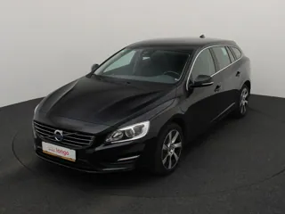 VOLVO V60 Momentum