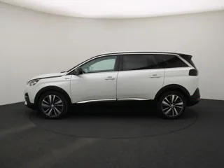 PEUGEOT 5008 GT-Line