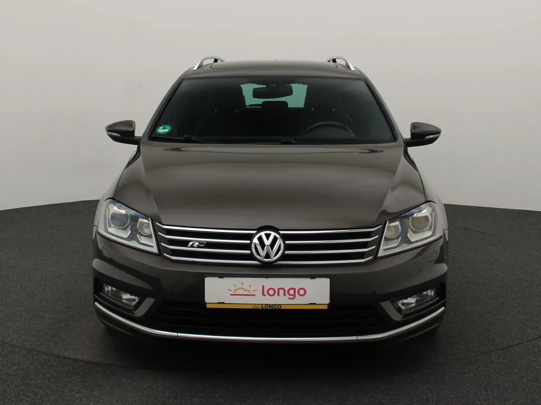 VOLKSWAGEN PASSAT B7 R-Line Executive Edition