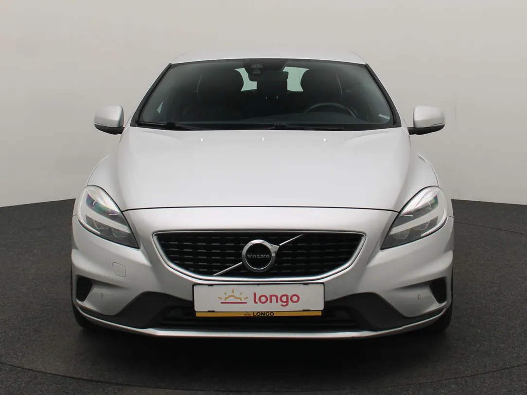 VOLVO V40 R-Design