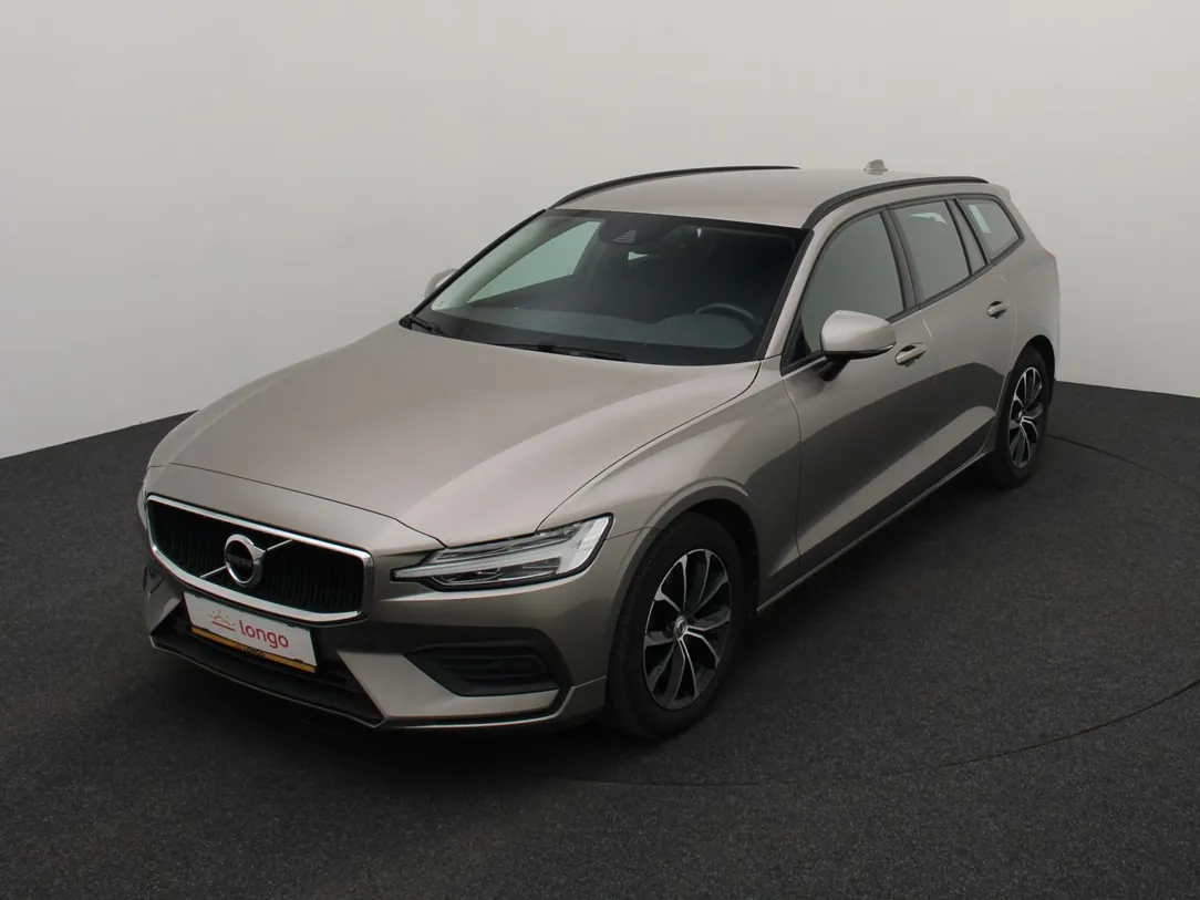 VOLVO V60 Momentum Advantage