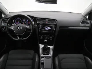 VOLKSWAGEN GOLF 7 Connected Series