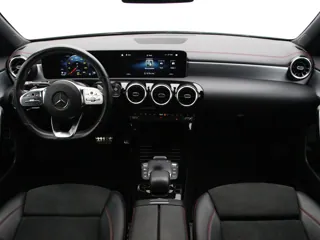 MERCEDES BENZ CLA200 BUSINESS