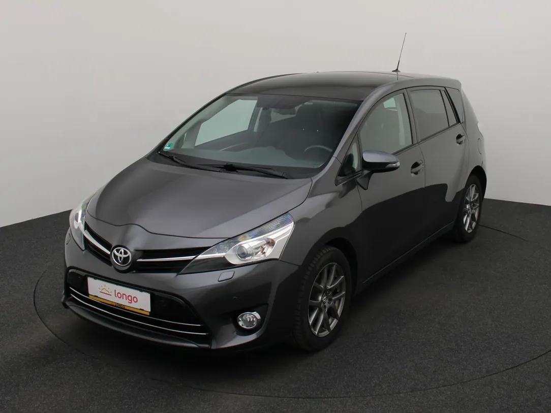 TOYOTA VERSO Executive