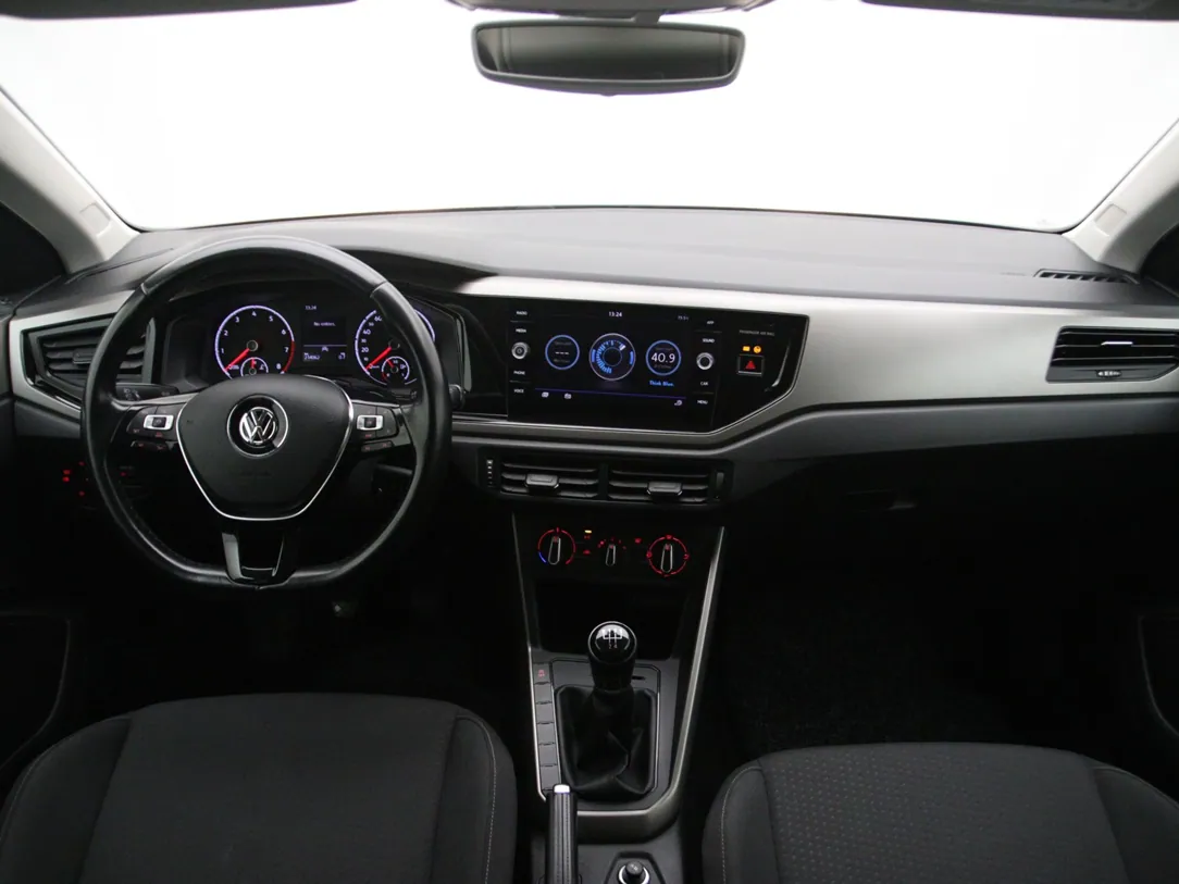 VOLKSWAGEN POLO Comfortline