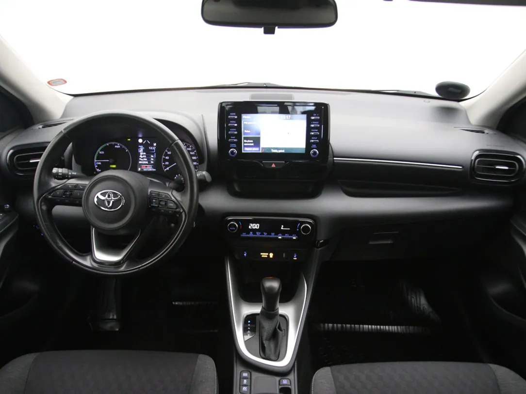 TOYOTA YARIS Active