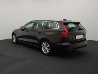 VOLVO V60 MHEV Momentum Pro