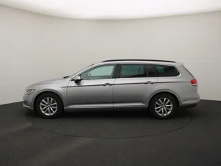 VOLKSWAGEN PASSAT B8 Comfortline