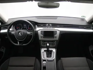 VOLKSWAGEN PASSAT B8 Comfortline Business