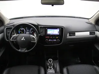 MITSUBISHI OUTLANDER Business Edition X-Line