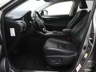LEXUS NX300H Luxury Line