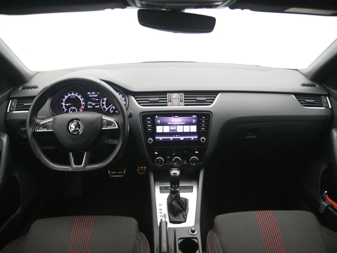 SKODA OCTAVIA Sport Business