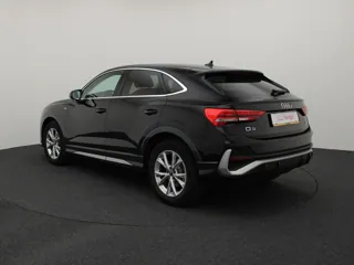 AUDI Q3 S-Line Business