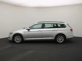 VOLKSWAGEN PASSAT B8 Comfortline Business