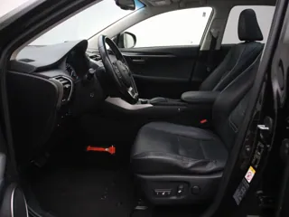 LEXUS NX300H Business Line