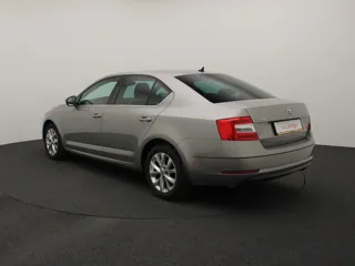 SKODA OCTAVIA Ambition