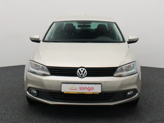 VOLKSWAGEN JETTA Life