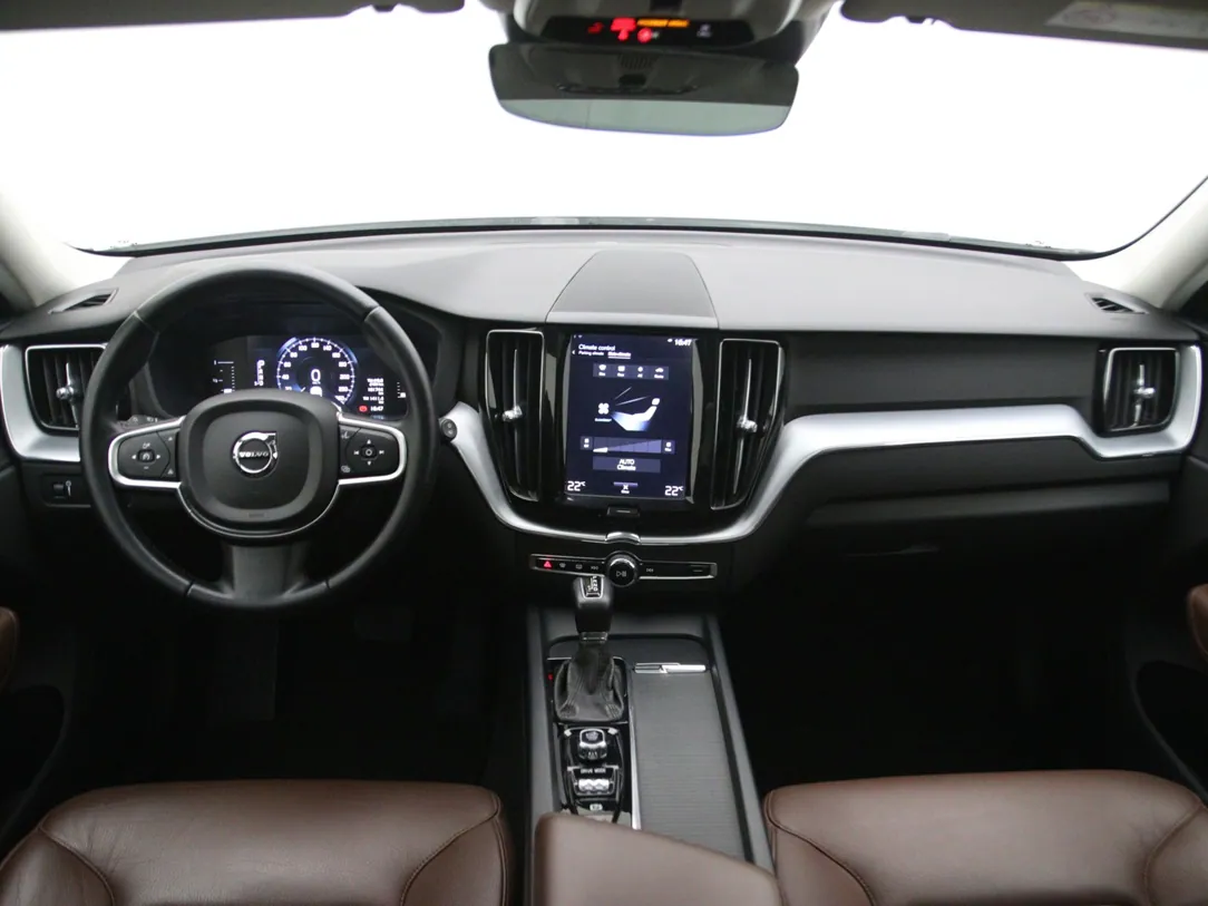 VOLVO XC60 Business