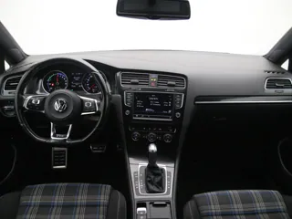 VOLKSWAGEN GOLF 7 GTE