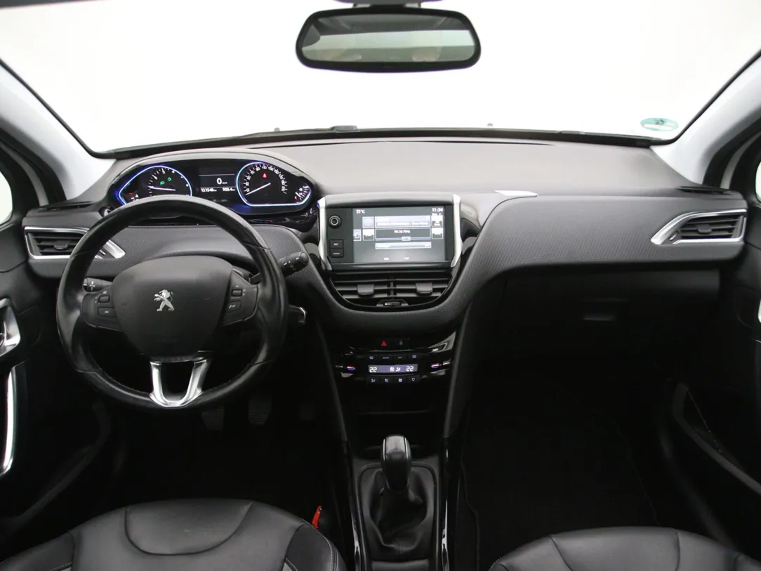 PEUGEOT 2008 Executive
