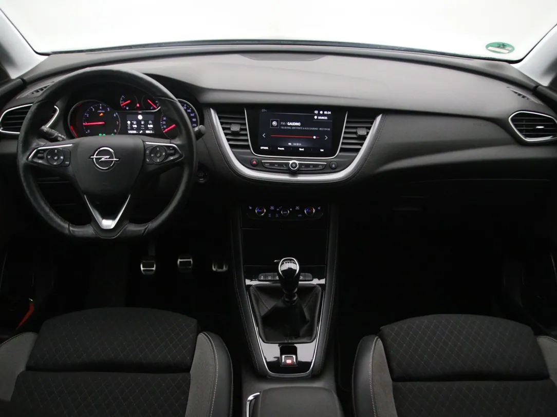 OPEL GRANDLAND X Business Executive