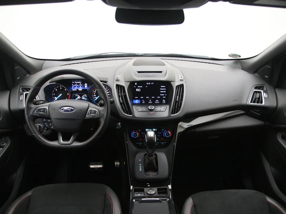FORD KUGA ST-Line
