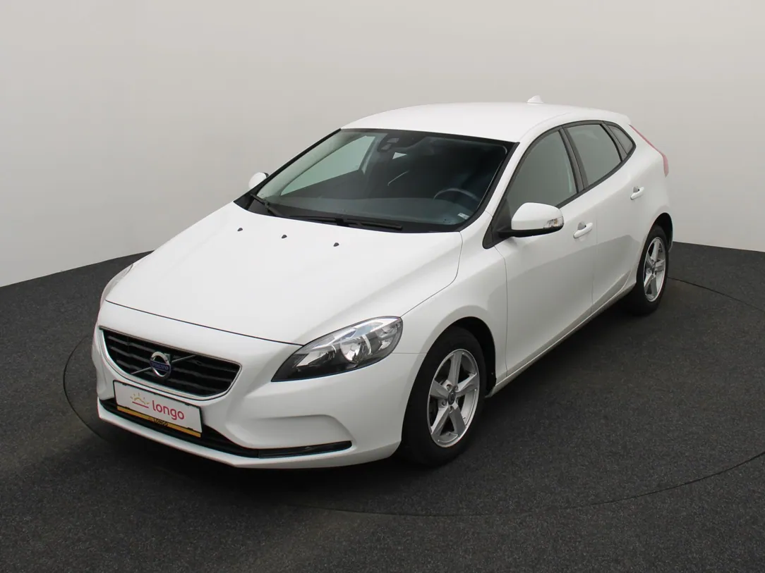 VOLVO V40 Base Business
