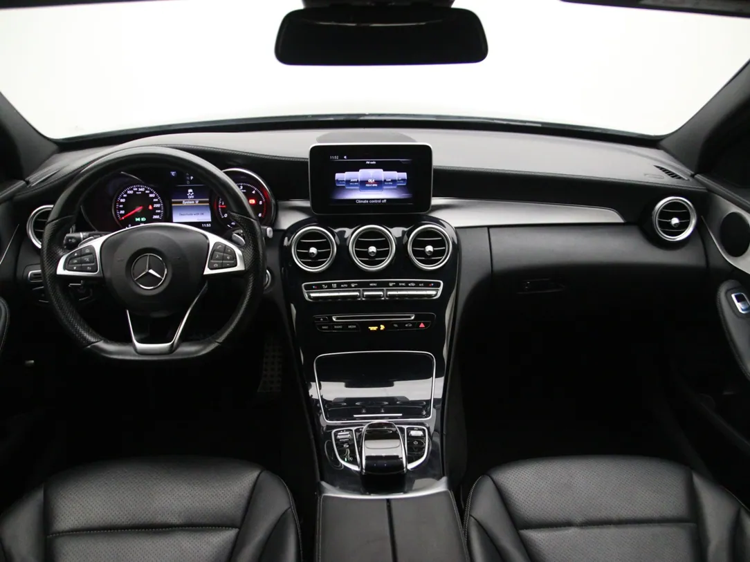 MERCEDES BENZ C220  Premium Plus
