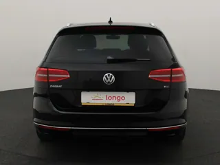 VOLKSWAGEN PASSAT B8 Highline