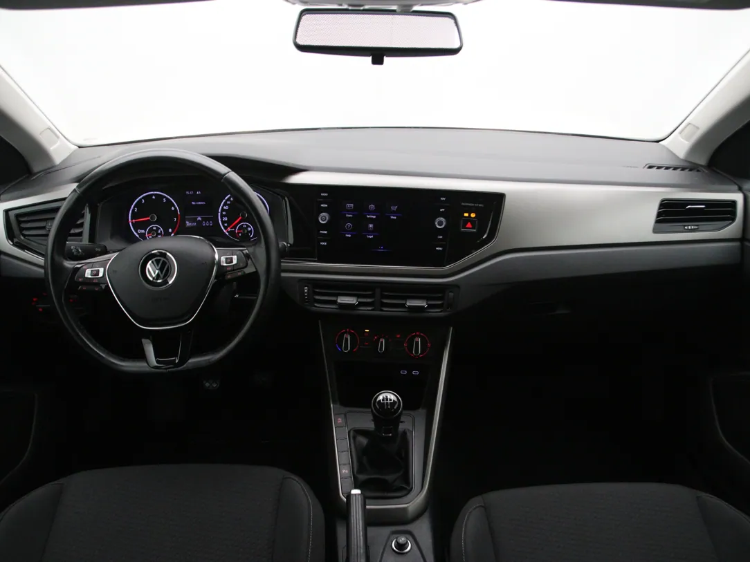 VOLKSWAGEN POLO Comfortline