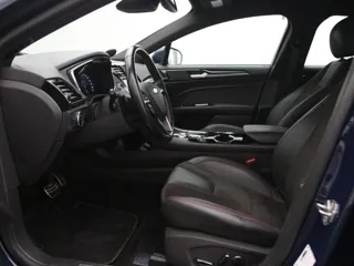 FORD MONDEO ST-Line