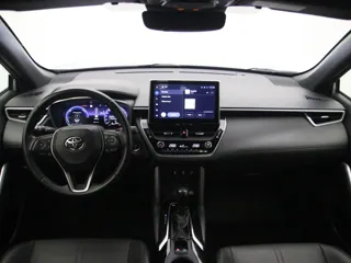 TOYOTA COROLLA CROSS First Edition