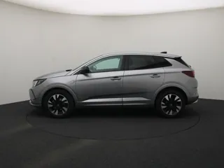 OPEL GRANDLAND Business Elegance