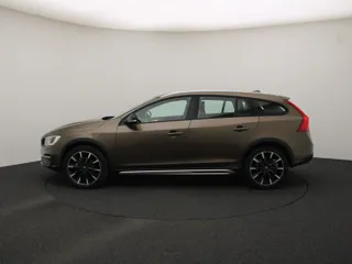VOLVO V60 Cross Country Summum