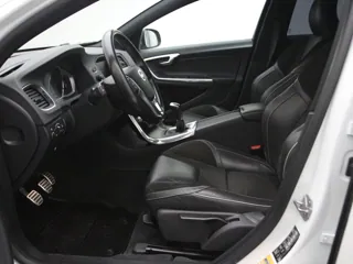 VOLVO V60 R-Design